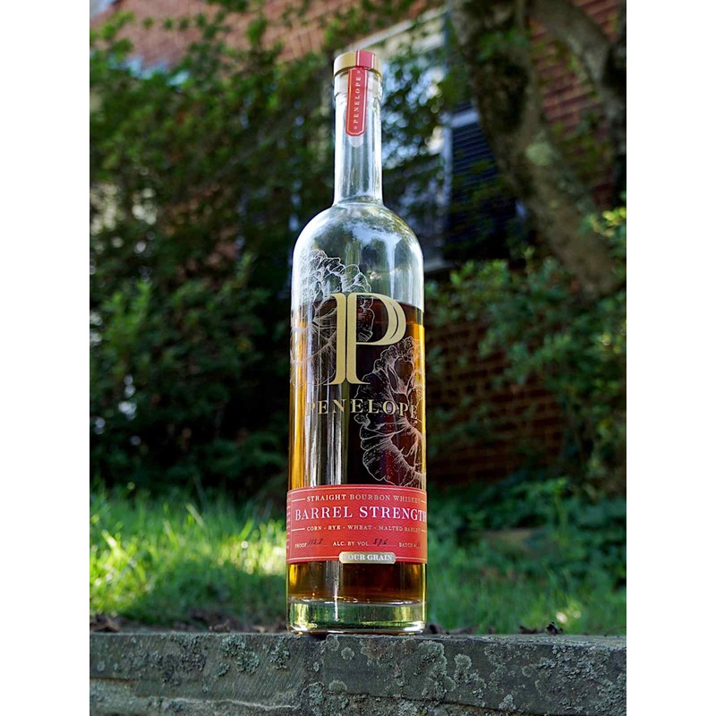 STRAIGHT BOURBON