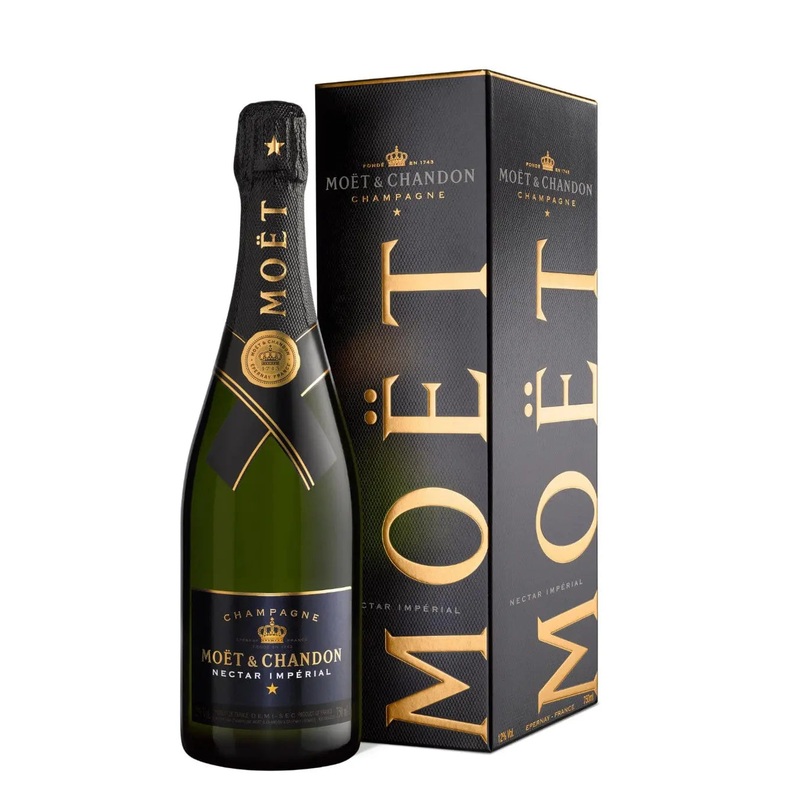 Mot & Chandon Nectar Imprial Champagne with Gift Box, 75 cl