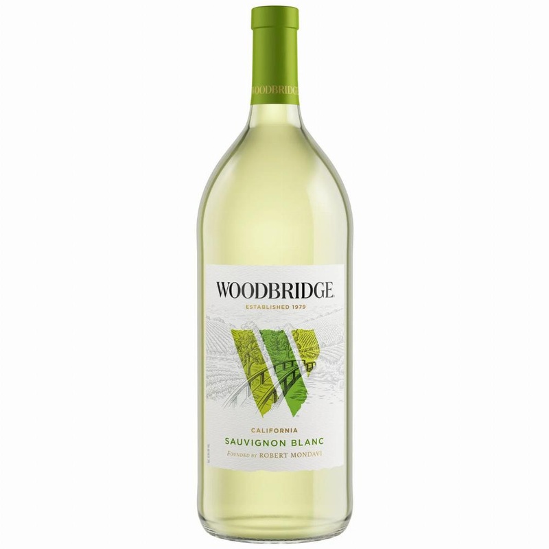 Woodbridge By Robert Mondavi Sauvignon Blanc 1.5L  MAGNUM